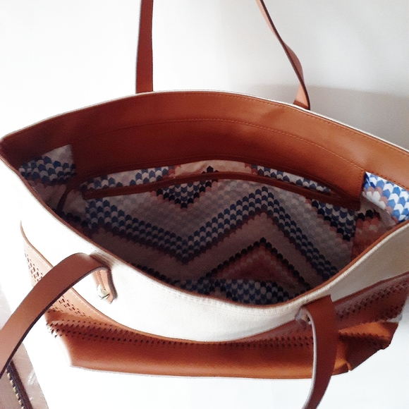 Stella and Dot Hamilton Tote - Picture 3 of 4